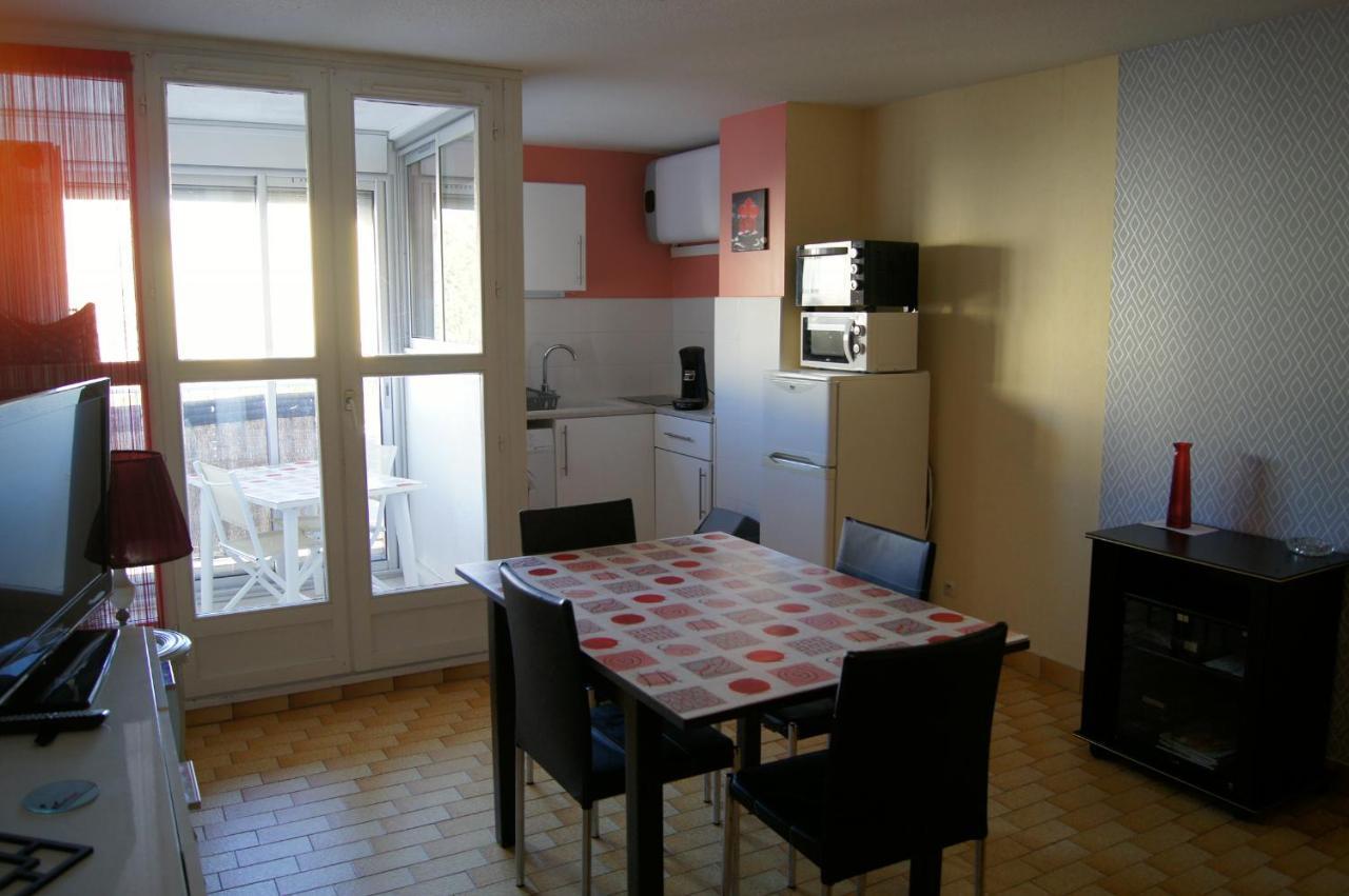 Lara 1 - Grand T2 Loggia Sans Vis-A-Vis Parking - Pres Centre-Port, Ile Des Loisirs, Plage Richelieu Agde Exterior photo